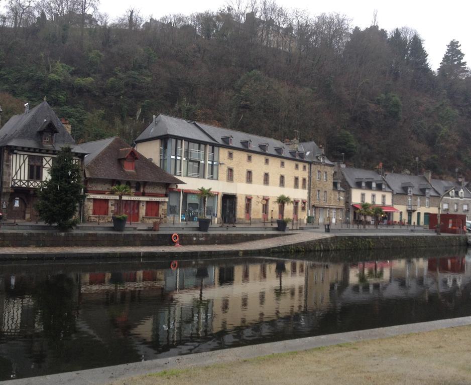 Maison Au Port De Dinan Villa Luaran gambar